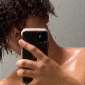 Meet your Posher, Devonte